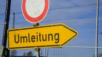 Sperrung Parkplatz Große Allee 24