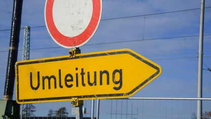 Sperrung Parkplatz Große Allee 24