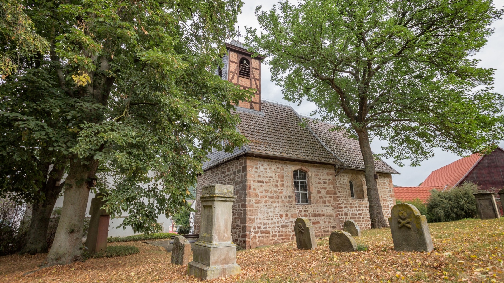 Außenansicht der ev. Kirche Braunsen