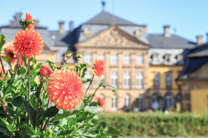 Die Aroldessa vor dem Residenzschloss Arolsen